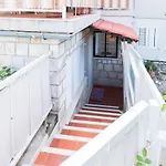 아파트 Rajevac *